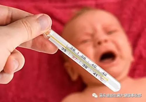 注意--宝宝反复发烧很容易引起肺炎!宝宝感冒、