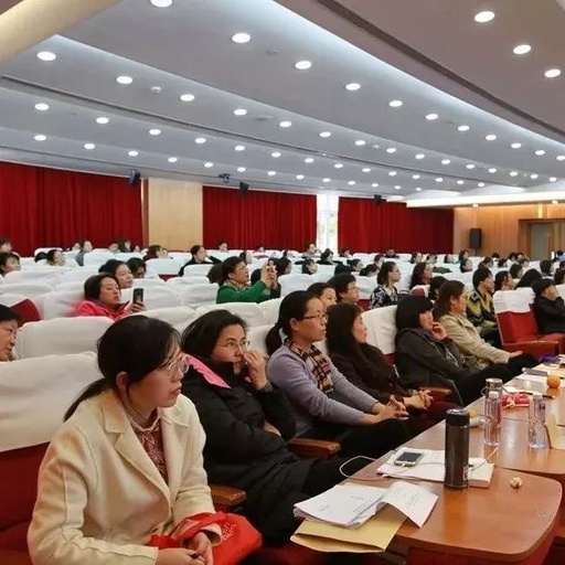 2017广西南宁市第二妇幼保健院招聘300人公告