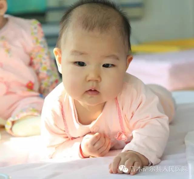 【快讯】吉木萨尔县人民医院妇产科刚出生的婴