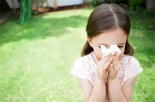 孩子经常流鼻涕、打喷嚏,你以为是感冒吗?其实