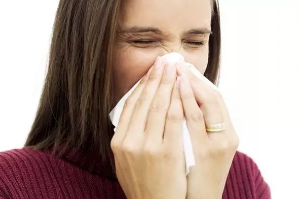 慢性鼻炎到底能不能治好?