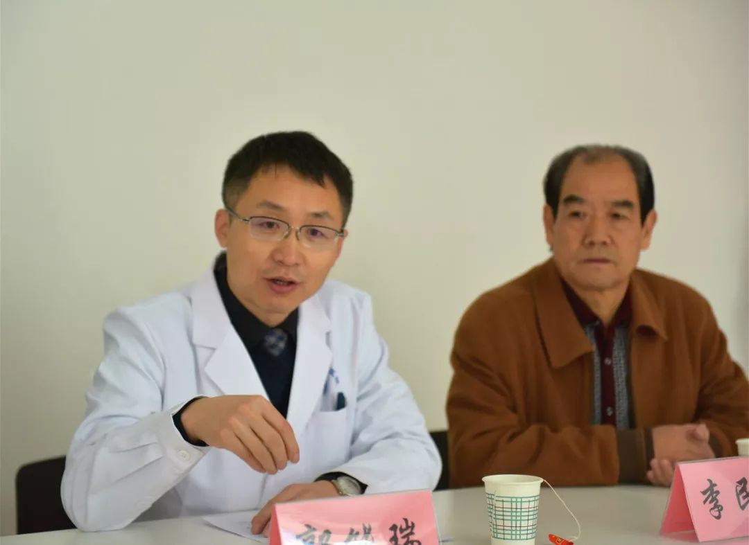 运城市第一医院与北京妇产科专家团队签订合作
